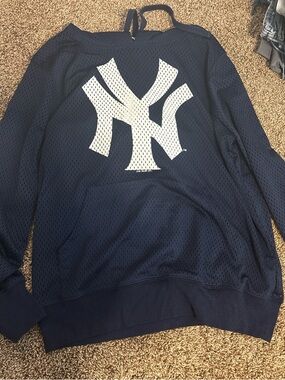 New York Yankees Navy Mesh Logo Pullover